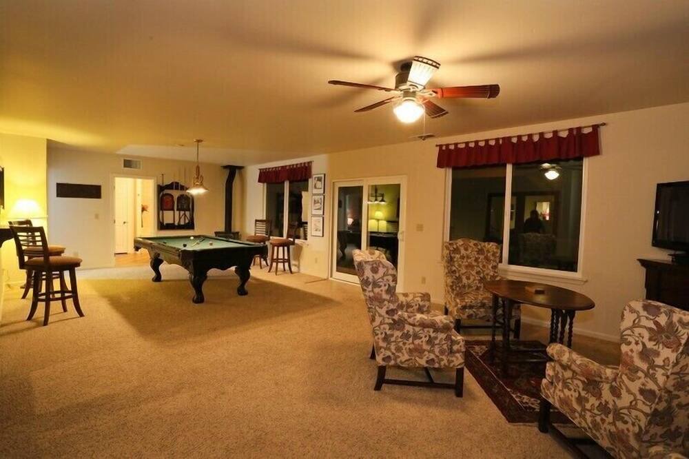 Photo of Livingroom in San Luis Obispo