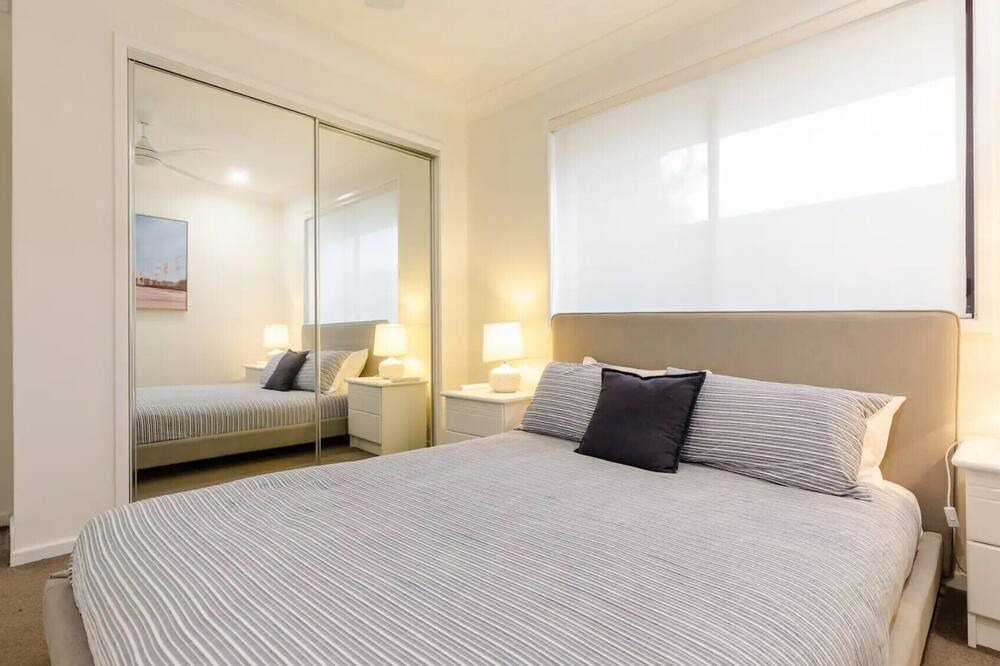 Photo of Bedroom in Mermaid Waters