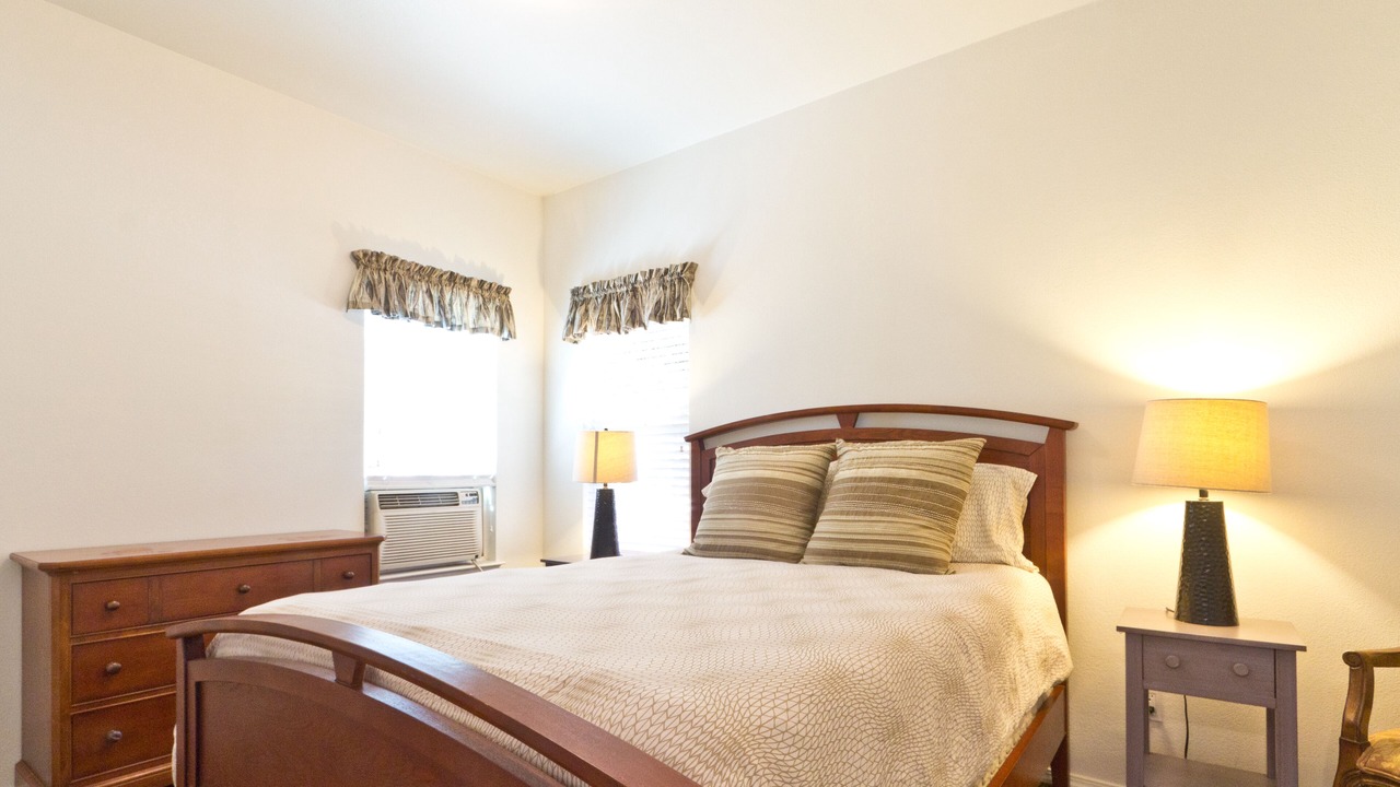 Photo of Bedroom in Oak View