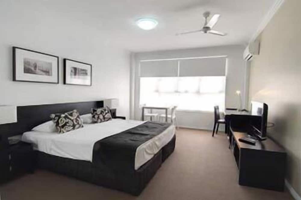 Photo of Bedroom in Varsity Lakes