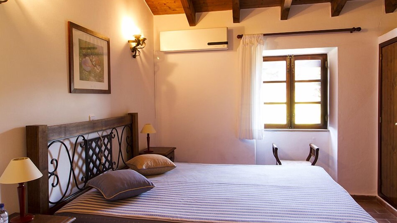 Photo of Bedroom in Fonte do Bispo
