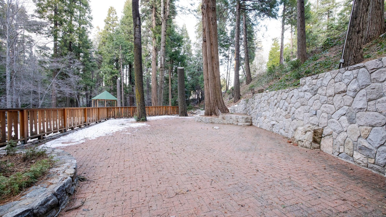 Photo of Others in Lake Arrowhead