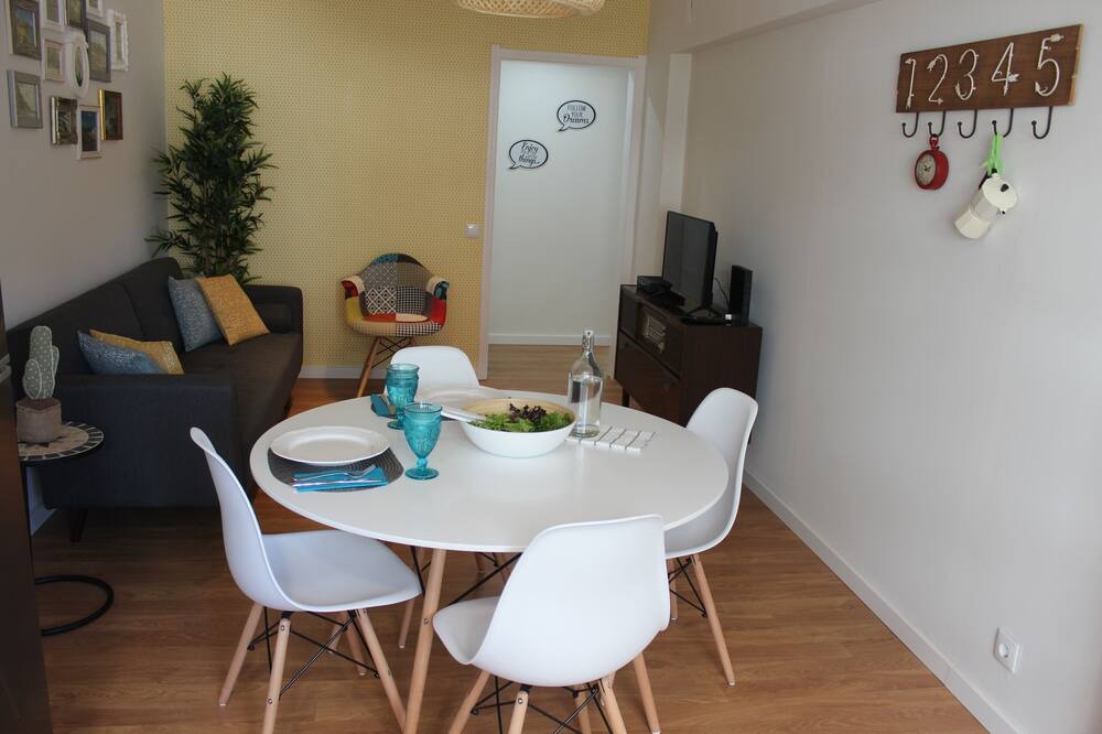 Photo of Bedroom in Estoril