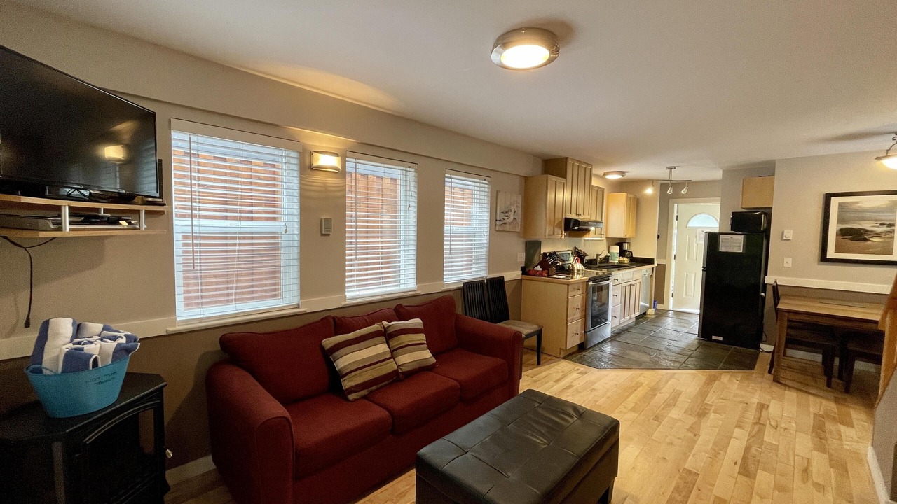Photo of Livingroom in Ucluelet