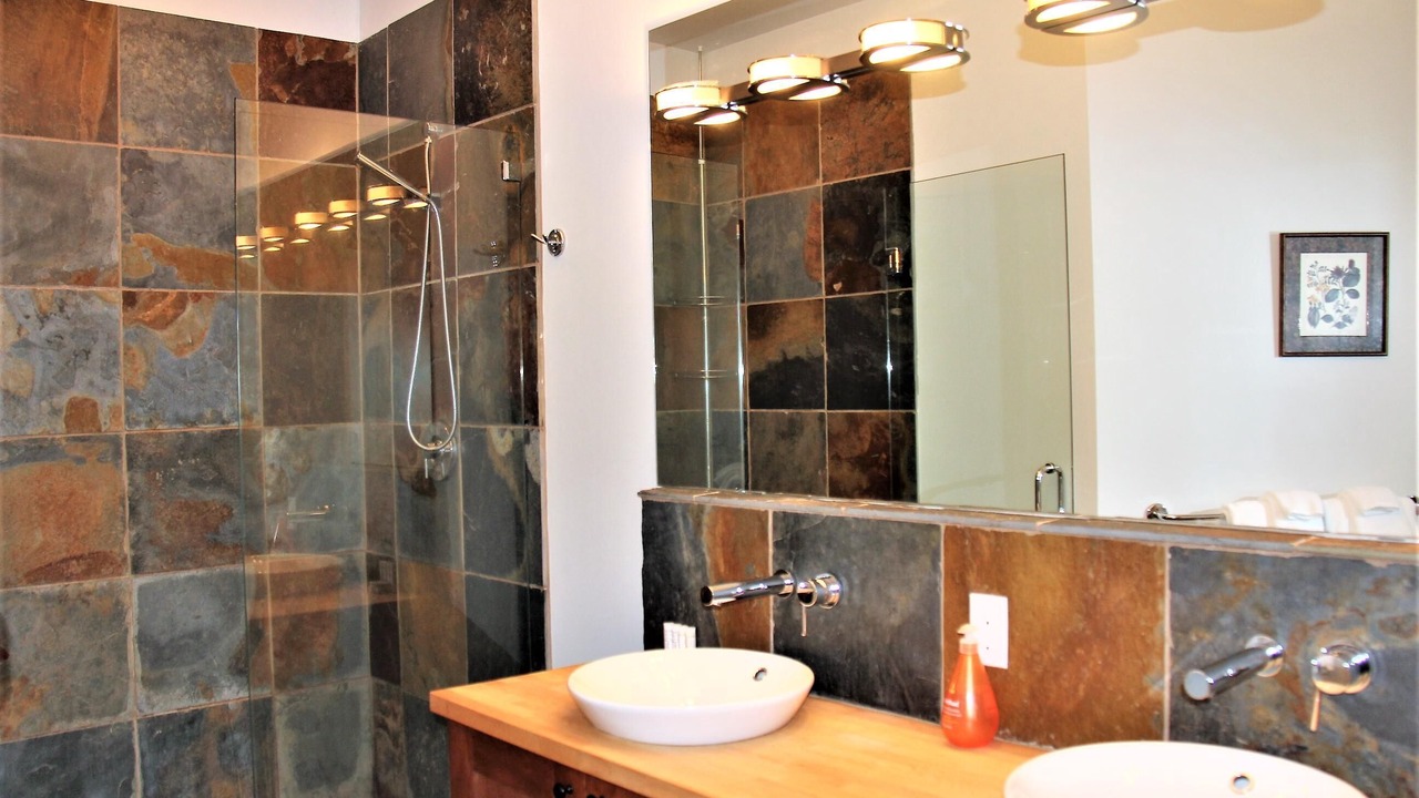 Photo of Bathroom in Ucluelet