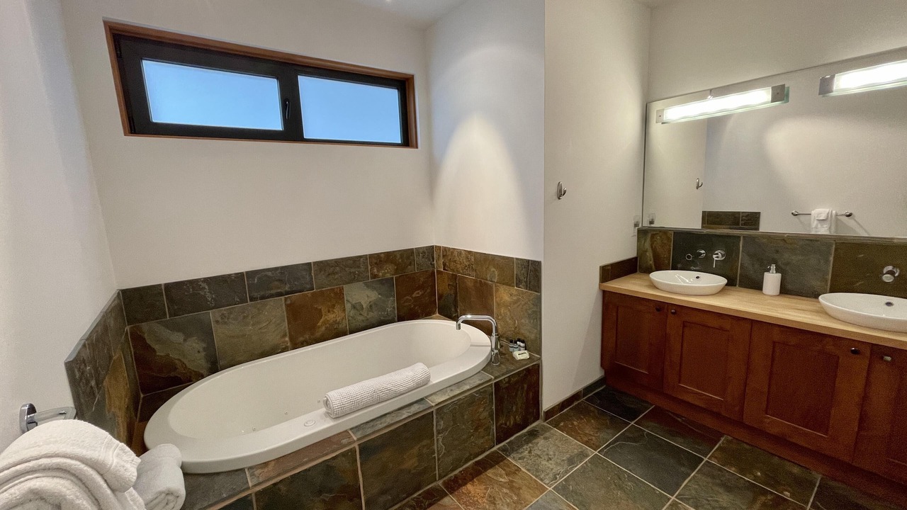 Photo of Bathroom in Ucluelet