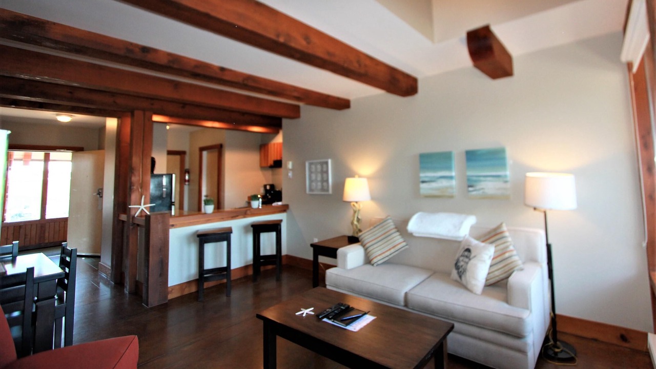 Photo of Livingroom in Ucluelet