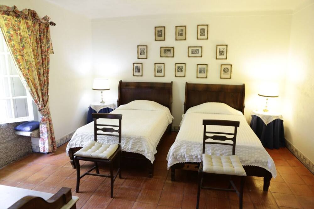Photo of Bedroom in Resende