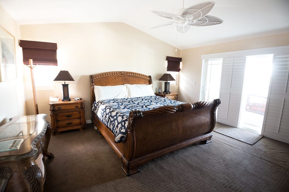 Photo of Bedroom in Allied Gardens
