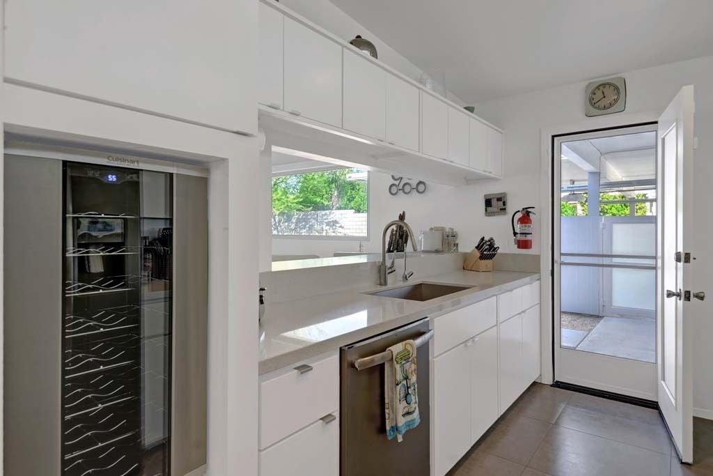 Photo of Kitchen in Racquet Club South