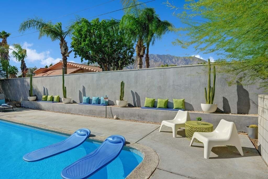 Photo of Outdoor in Racquet Club South