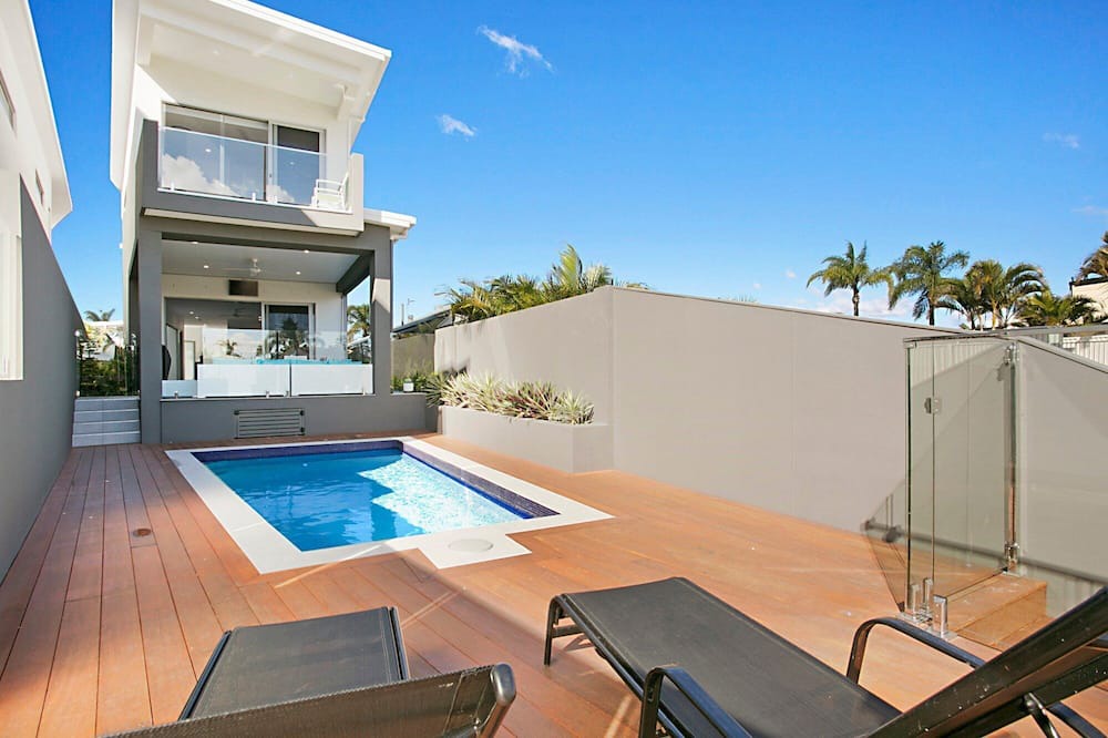 Photo of Outdoor in Mermaid Waters