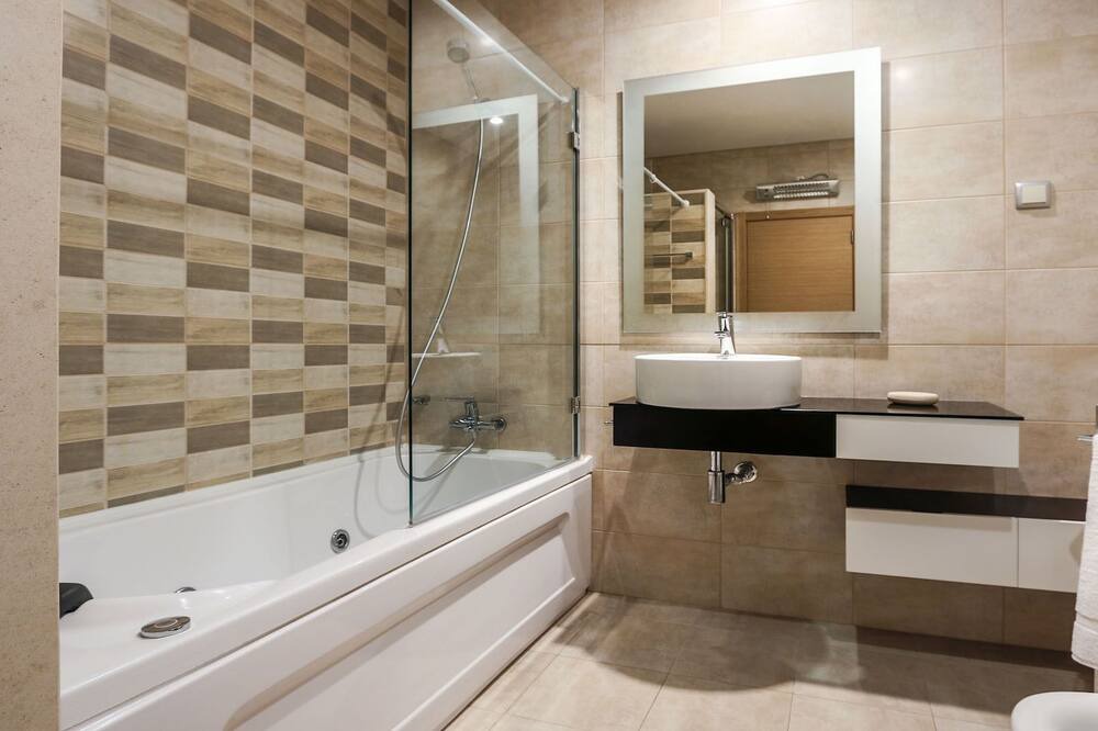 Photo of Bathroom in Mosqueira