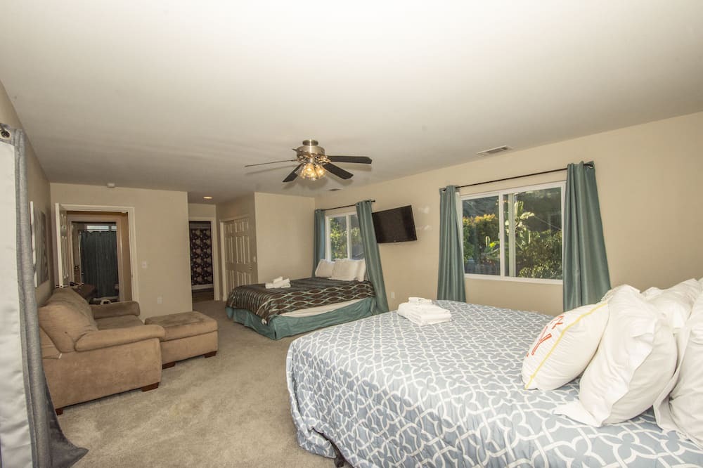 Photo of Bedroom in College West