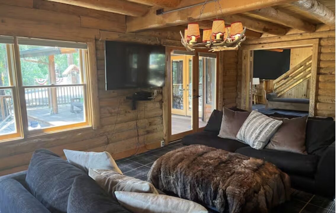 Photo of Livingroom in Idyllwild