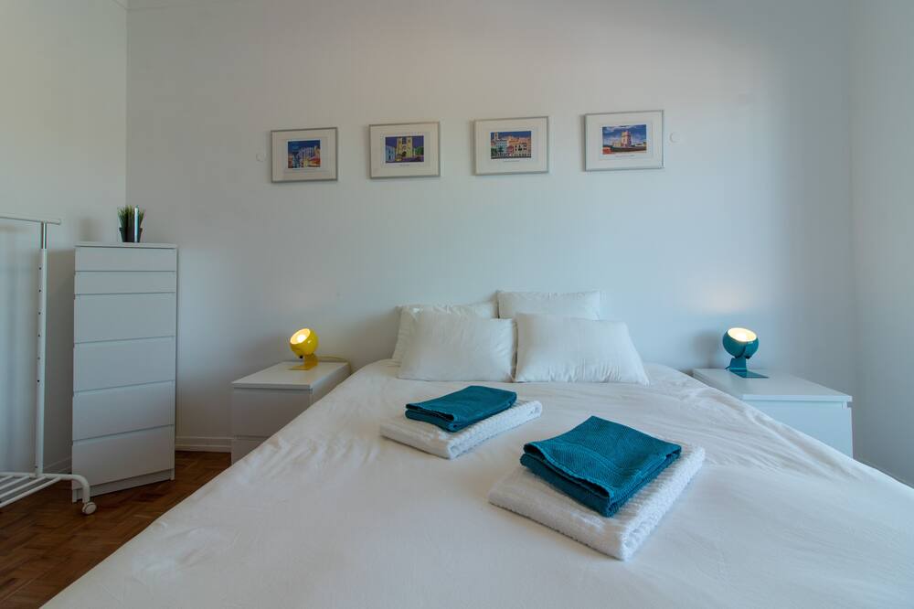 Photo of Bedroom in Cacilhas