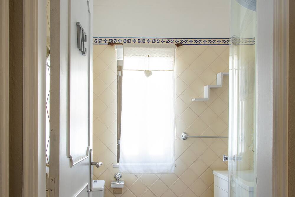 Photo of Bathroom in Alcacer do Sal