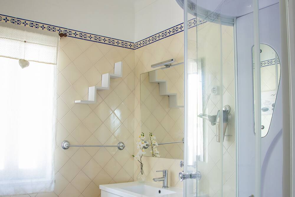 Photo of Bathroom in Alcacer do Sal
