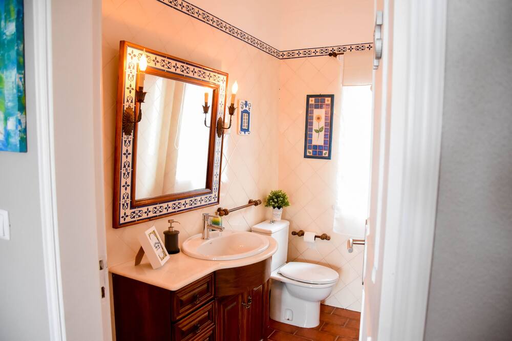 Photo of Bathroom in Alcacer do Sal