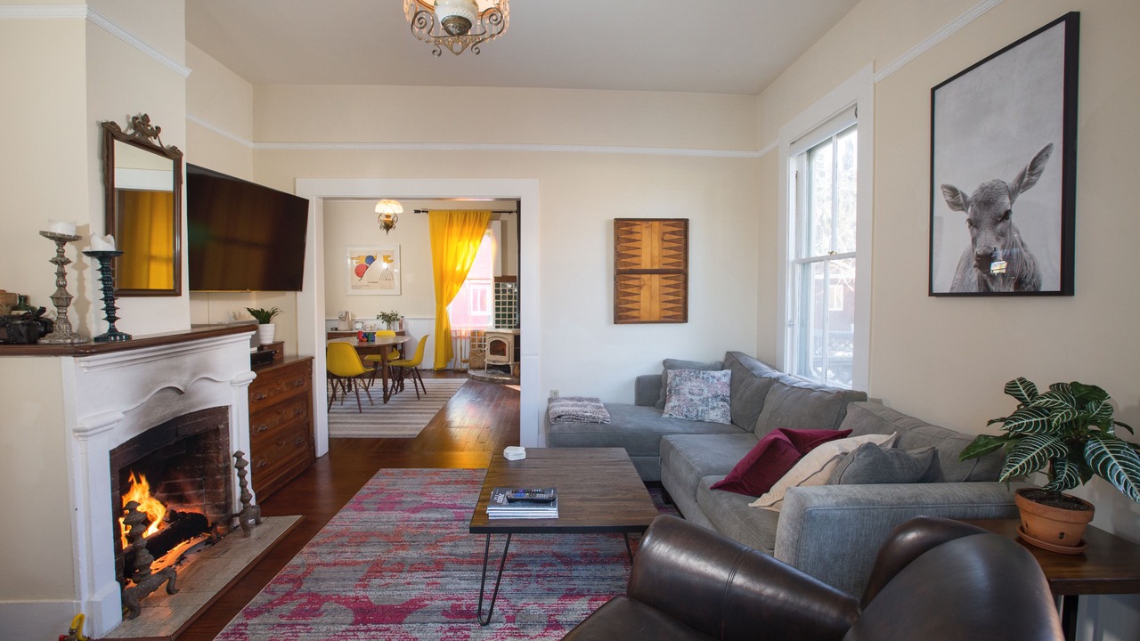 Photo of Livingroom in Los Alamos