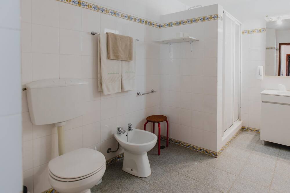 Photo of Bathroom in Evora