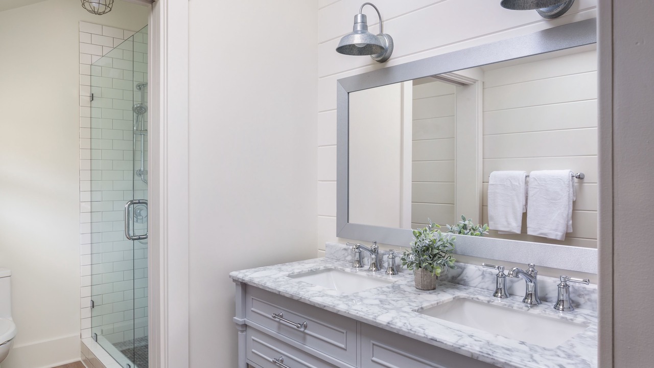 Photo of Bathroom in Santa Barbara Beach