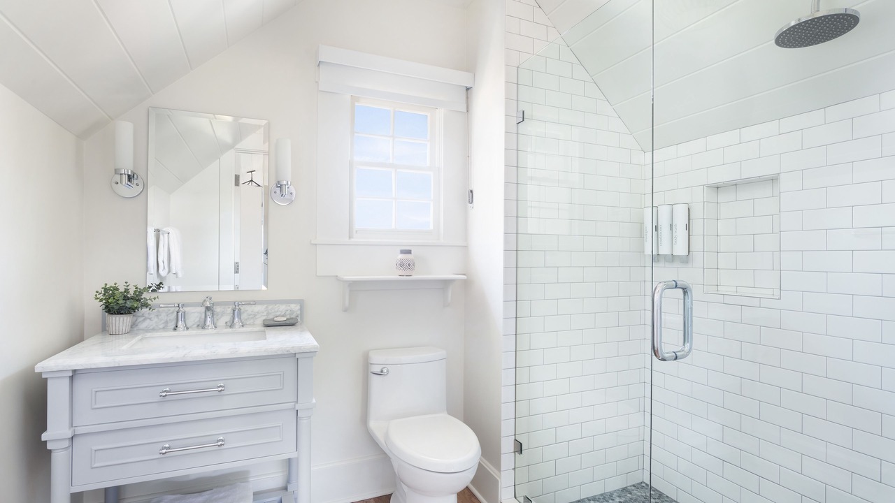 Photo of Bathroom in Santa Barbara Beach