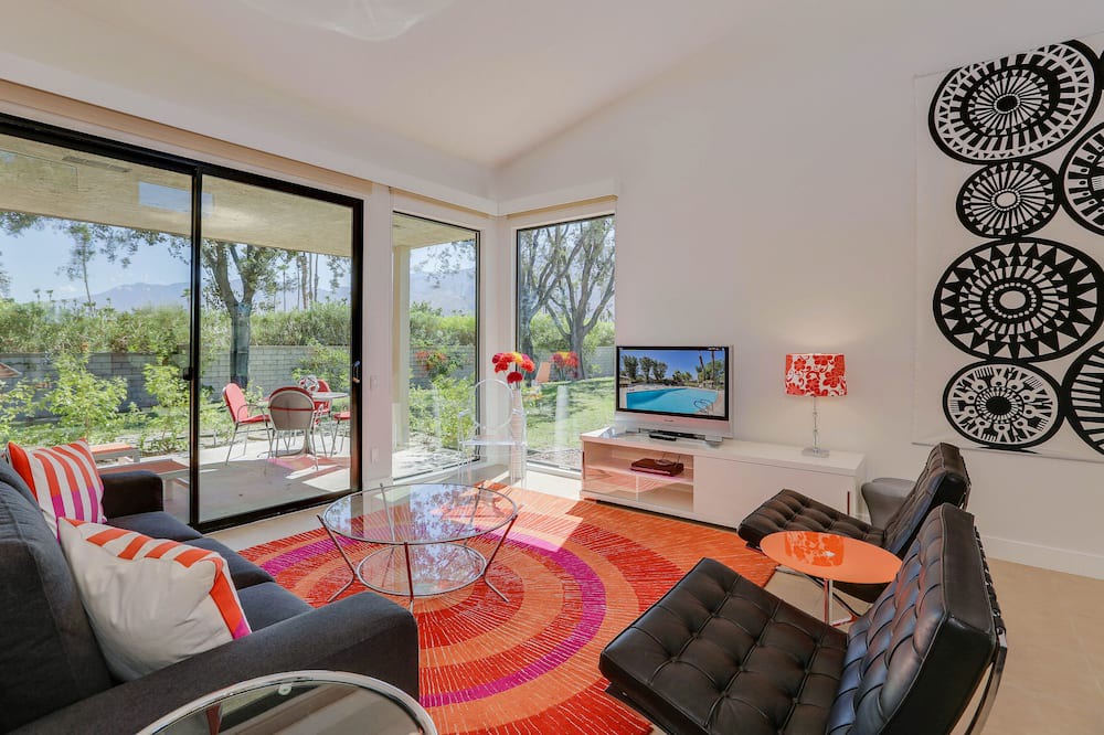 Photo of Livingroom in Sunrise Vista Chino