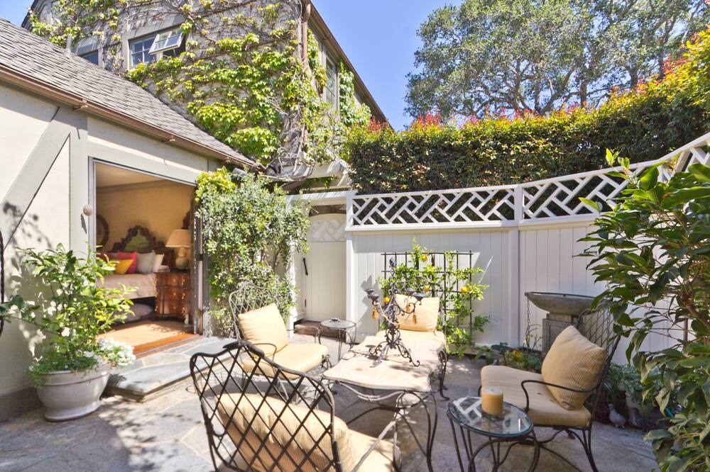 Photo of Patio Balcony in Oak Park