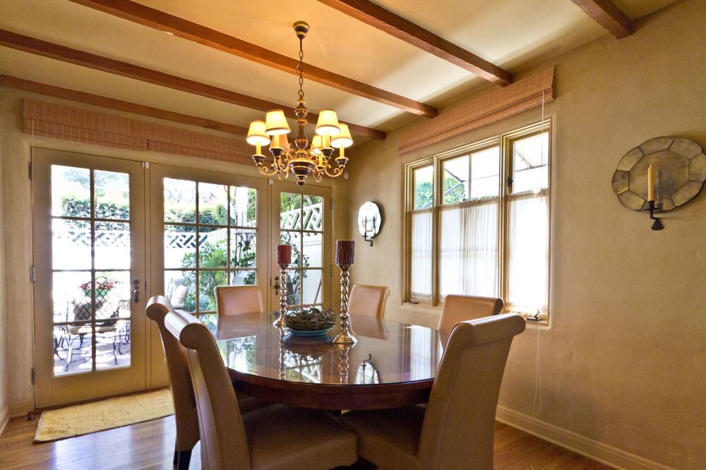 Photo of Livingroom in Oak Park