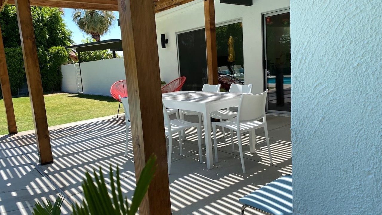 Photo of Outdoor in Racquet Club South