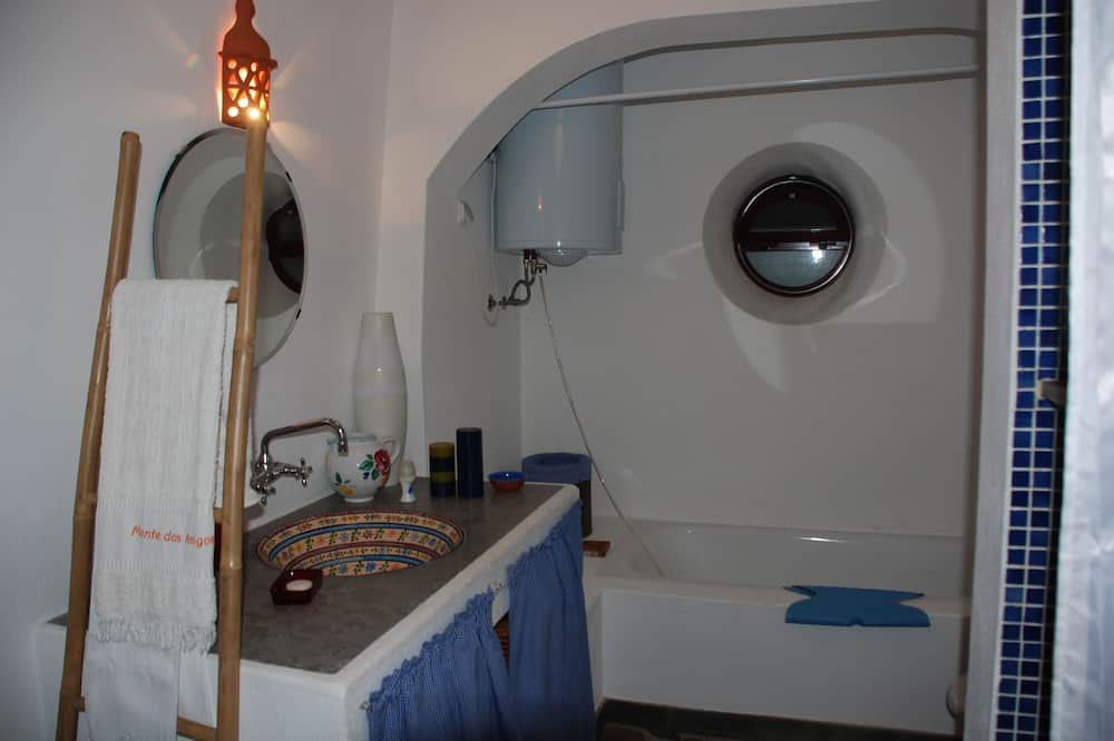 Photo of Bathroom in Santiago Maior