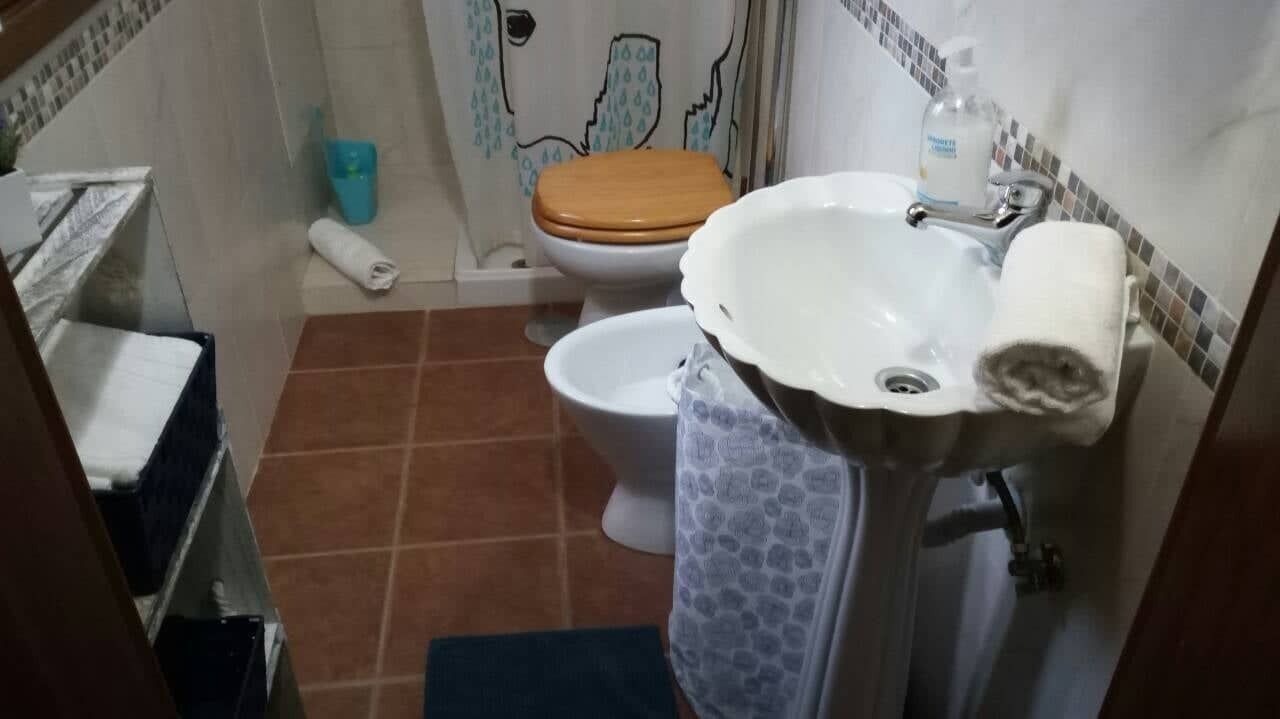 Photo of Bathroom in Arouca