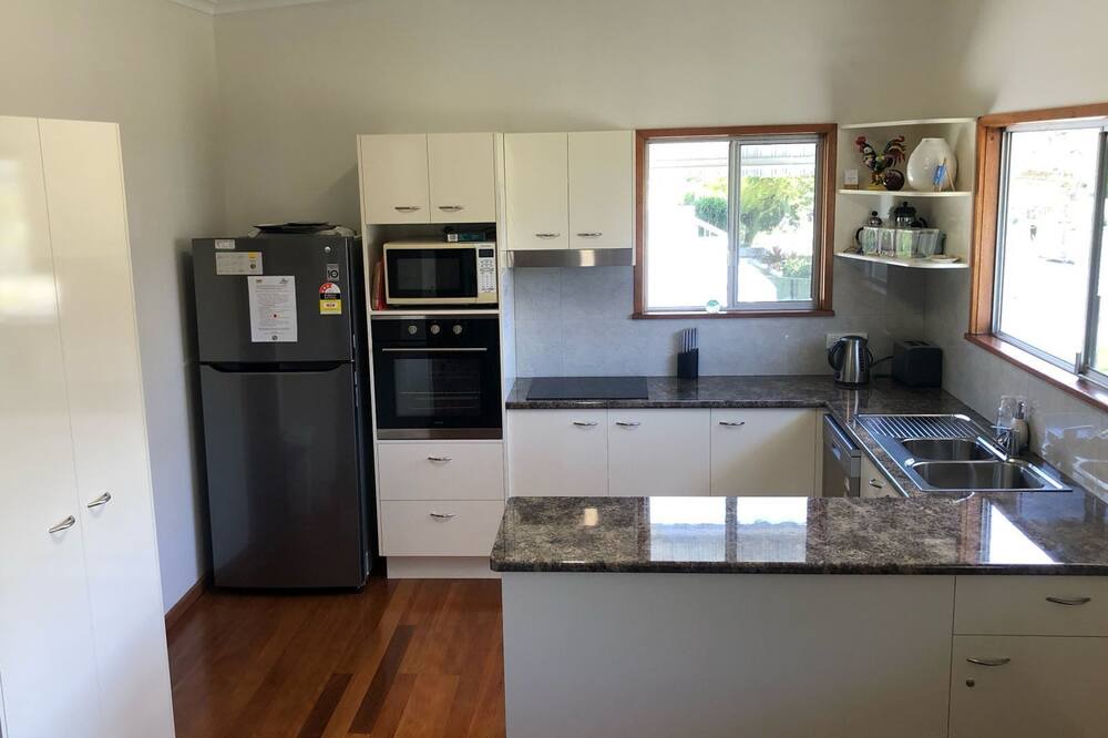 Photo of Kitchen in Golden Beach