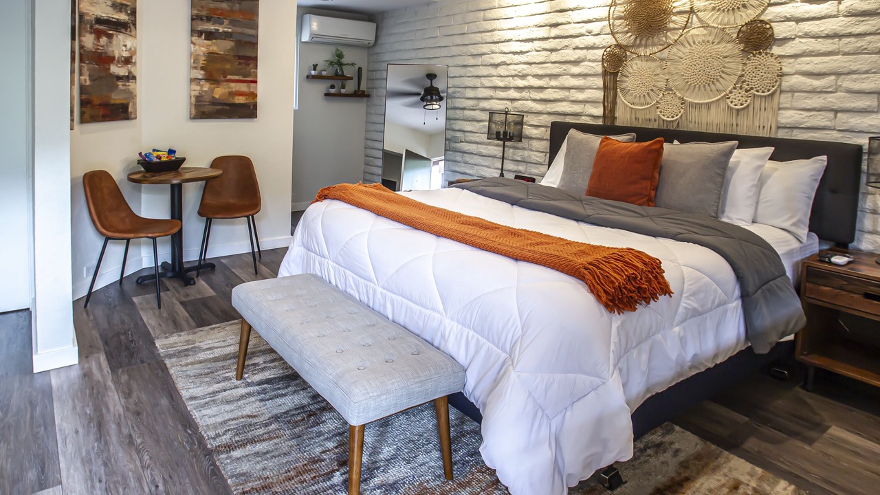 Photo of Bedroom in Tahquitz River Estates
