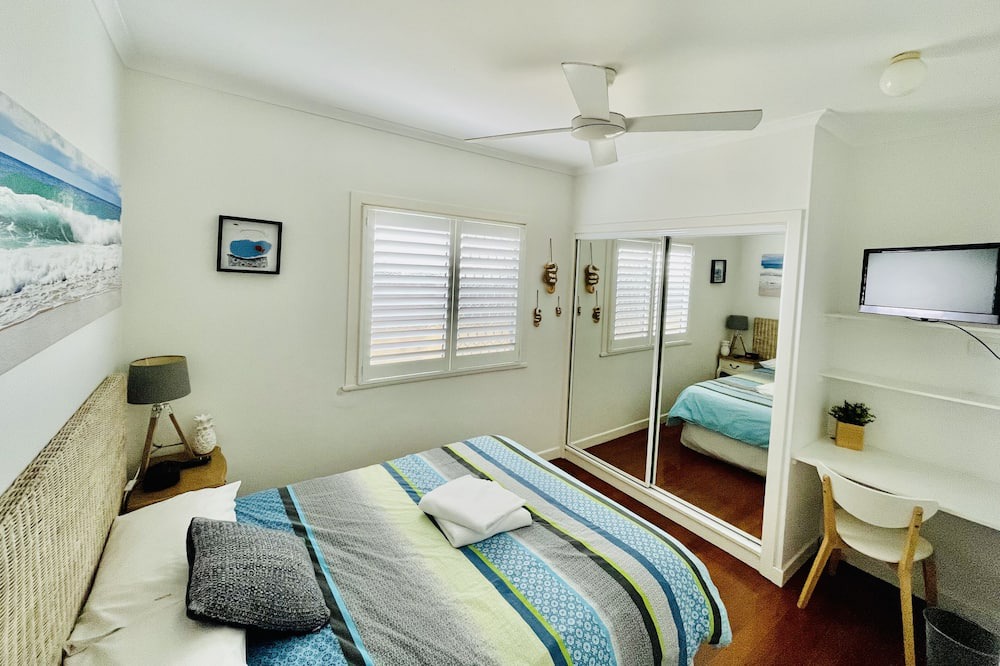 Photo of Bedroom in Mermaid Beach