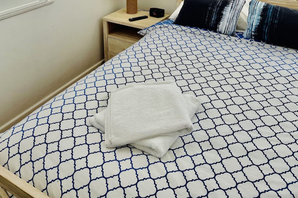 Photo of Bedroom in Mermaid Beach
