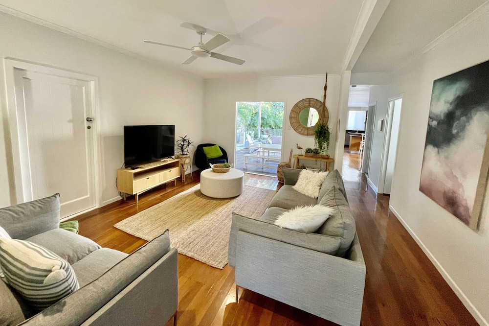 Photo of Livingroom in Mermaid Beach