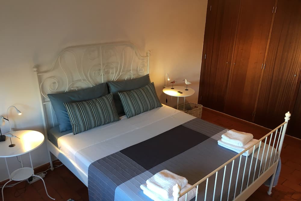 Photo of Bedroom in Setubal