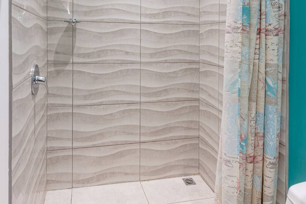 Photo of Bathroom in Tamarindo