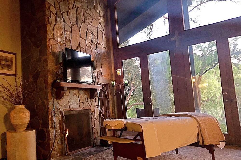 Photo of Livingroom in Santa Ynez