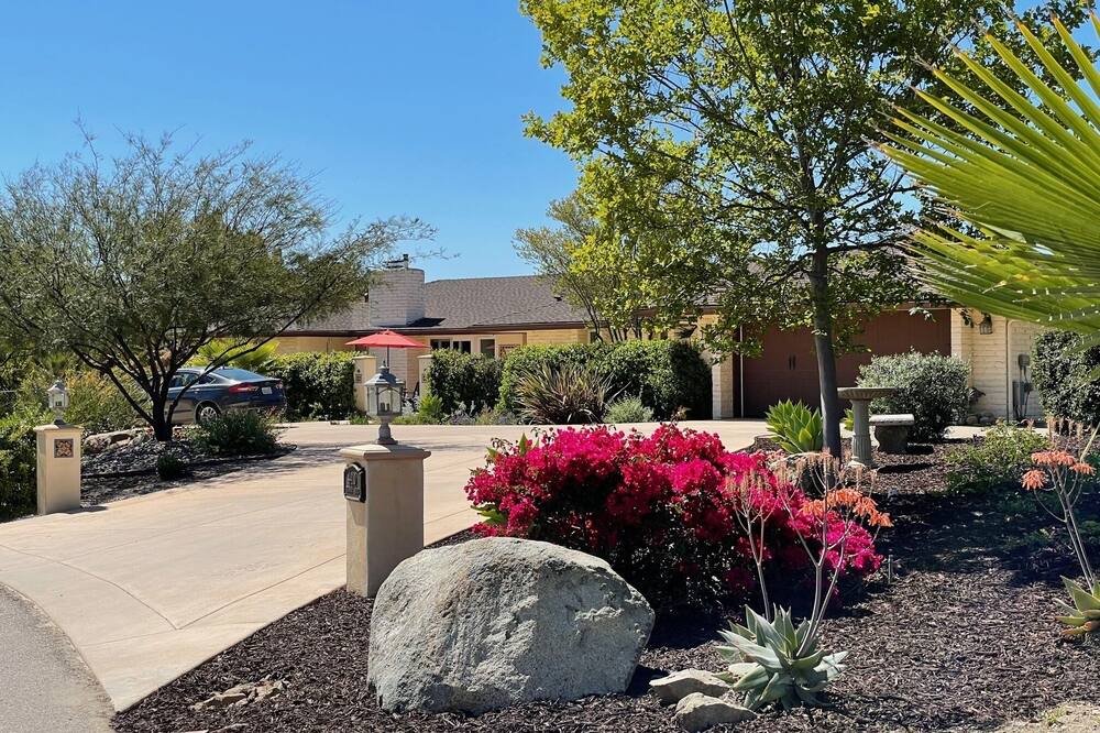 Photo of Outdoor in San Carlos
