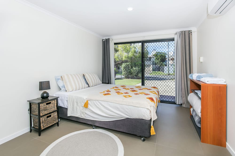 Photo of Bedroom in Burleigh Waters