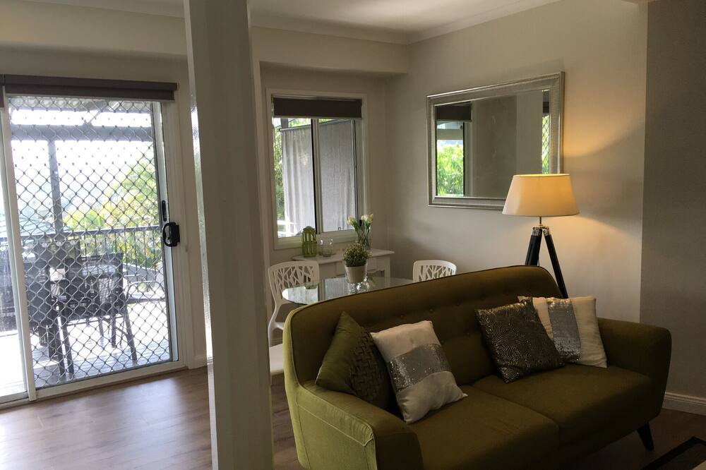 Photo of Livingroom in Pacific Pines