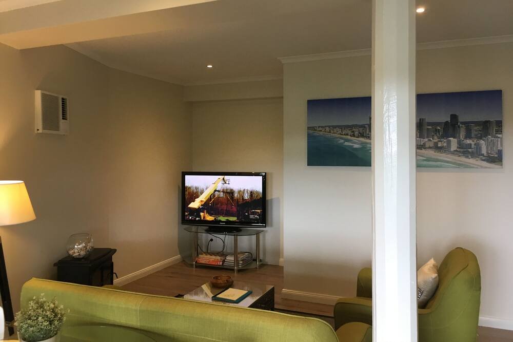 Photo of Livingroom in Pacific Pines