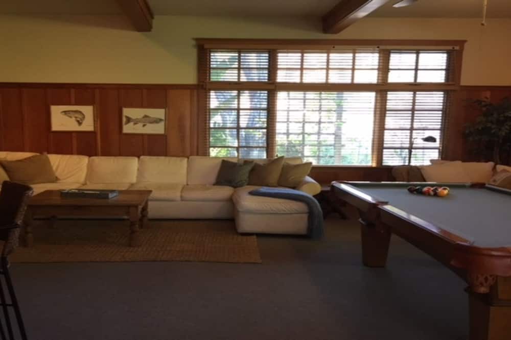 Photo of Livingroom in San Luis Obispo