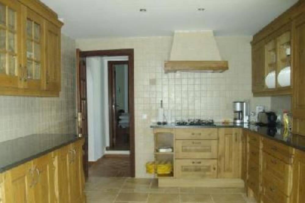 Photo of Kitchen in Santo Estevao