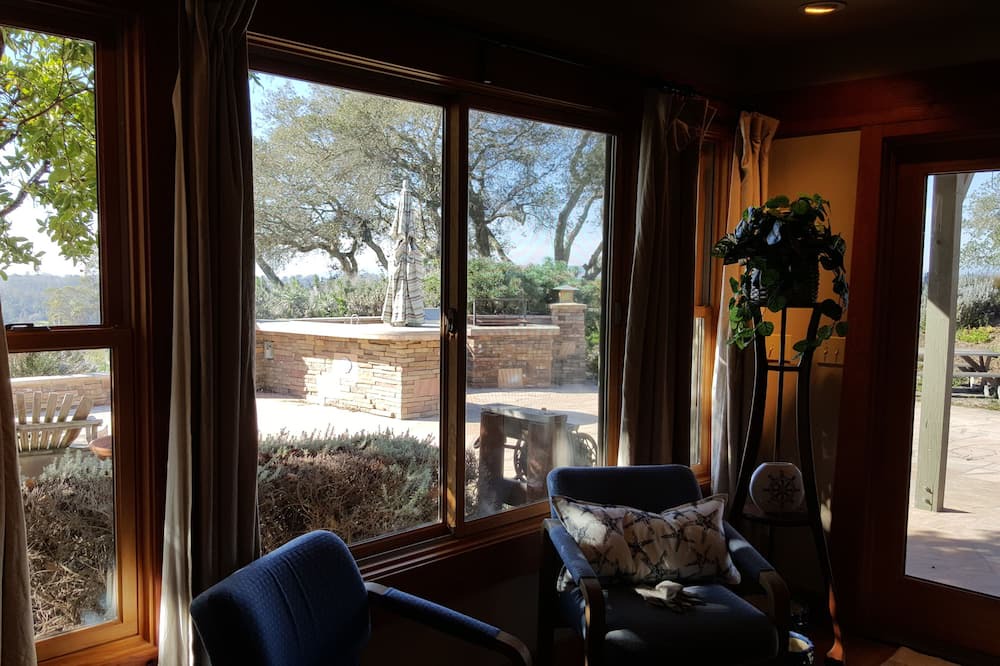 Photo of Livingroom in Callender
