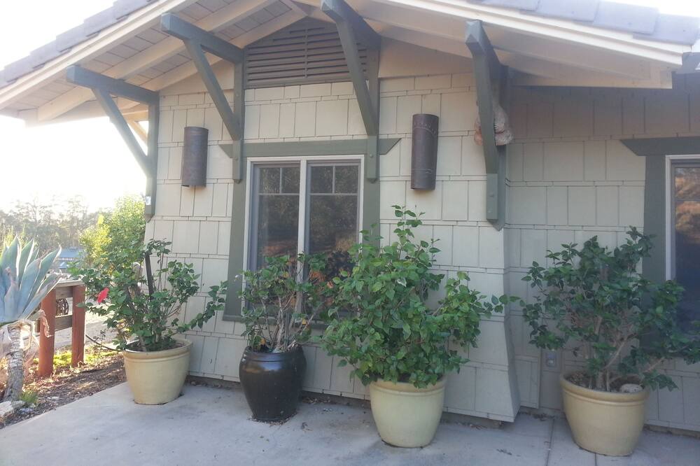 Photo of Outdoor in Callender