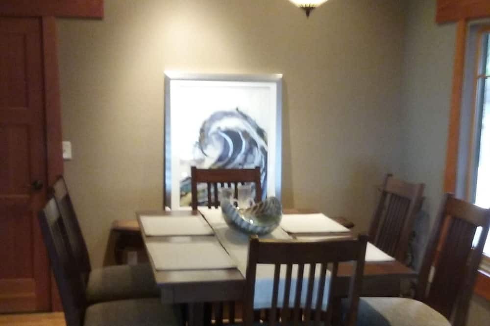 Photo of Kitchen in Callender